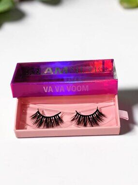 Glamnetic - VA VA VOOM - MAGNETIC EYE LASHES - NEW & Sealed 1 Pair